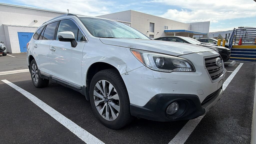 2017 SUBARU Outback