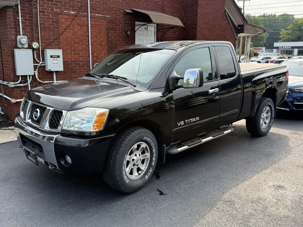 2005 NISSAN Titan