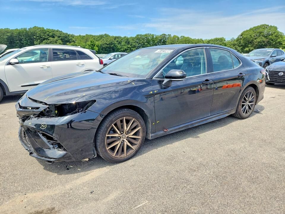 2023 TOYOTA Camry
