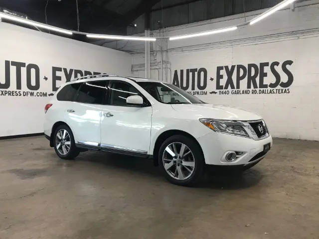 2014 NISSAN Pathfinder