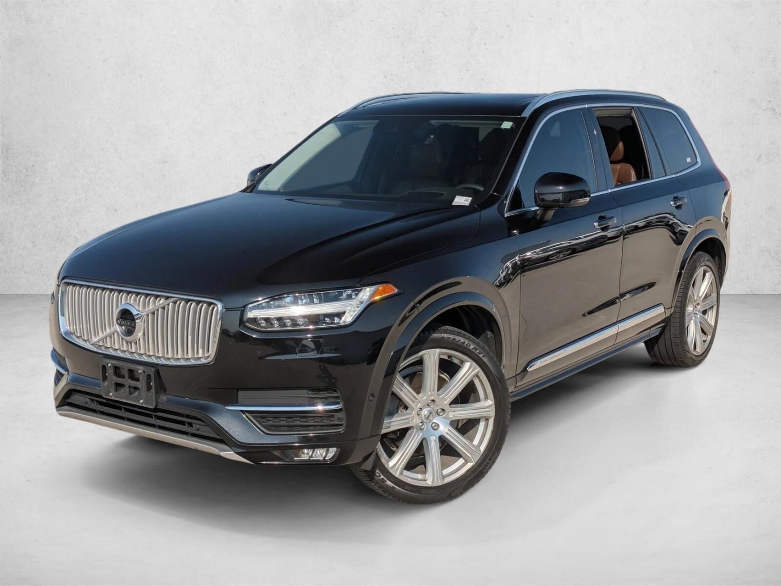 2019 VOLVO XC90