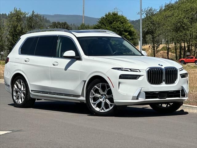 2025 BMW X7
