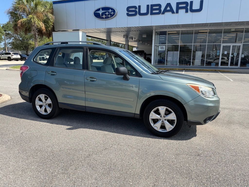2016 SUBARU Forester