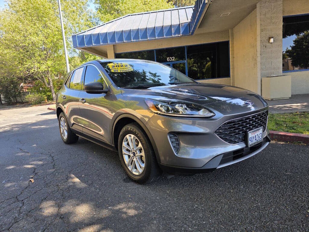 2022 FORD Escape