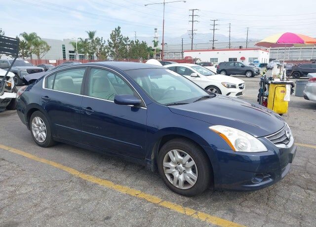 2010 NISSAN Altima