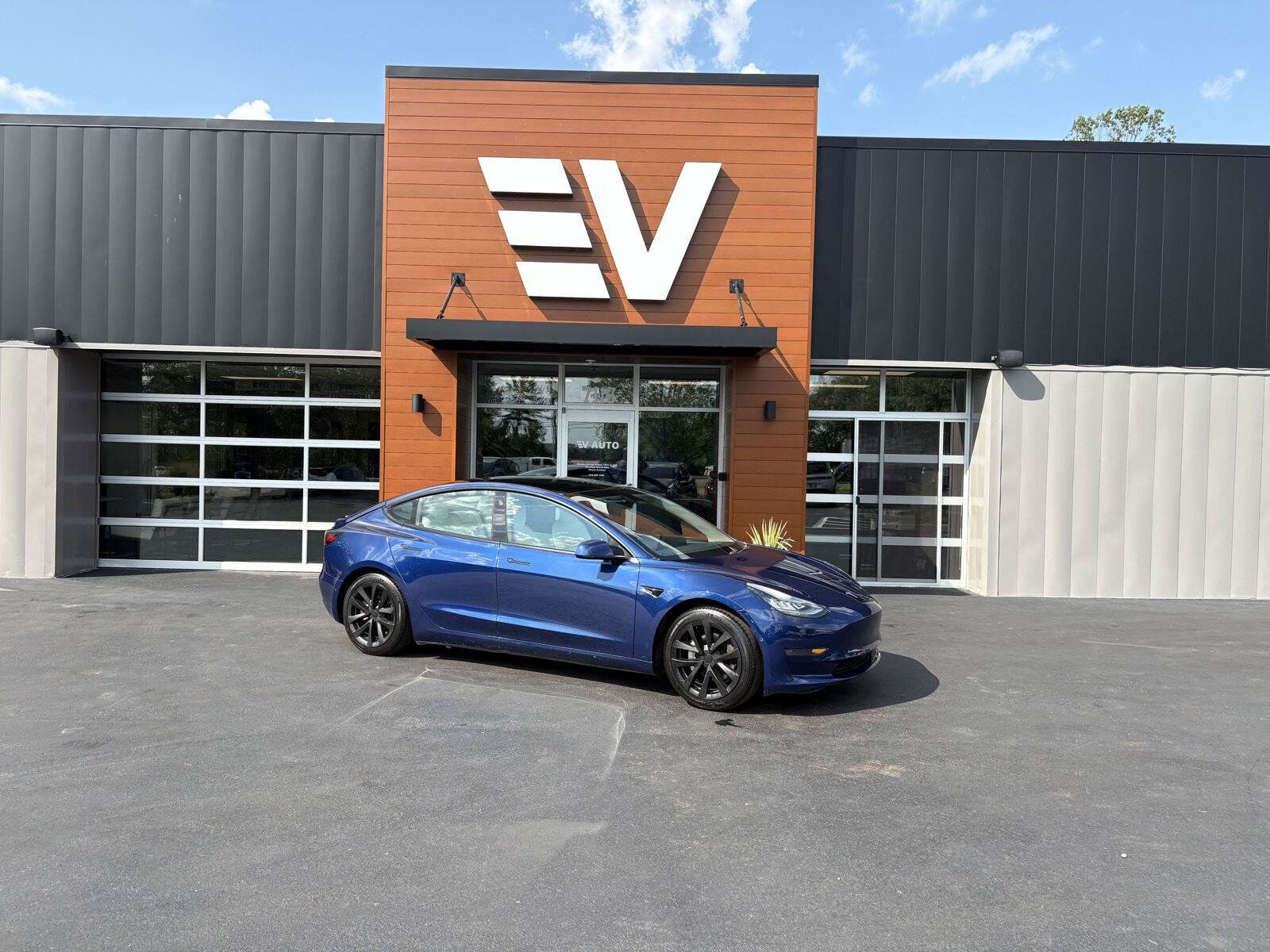 2021 TESLA Model 3
