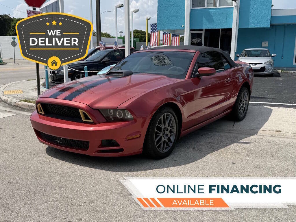 2013 FORD Mustang