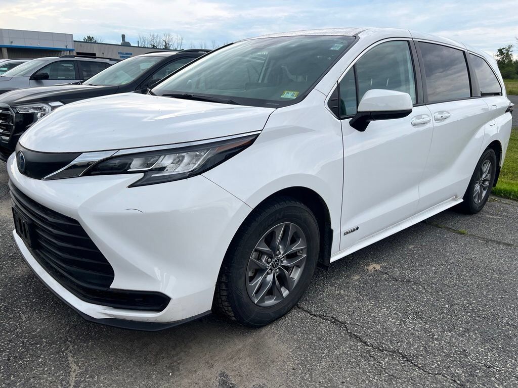 2021 TOYOTA Sienna
