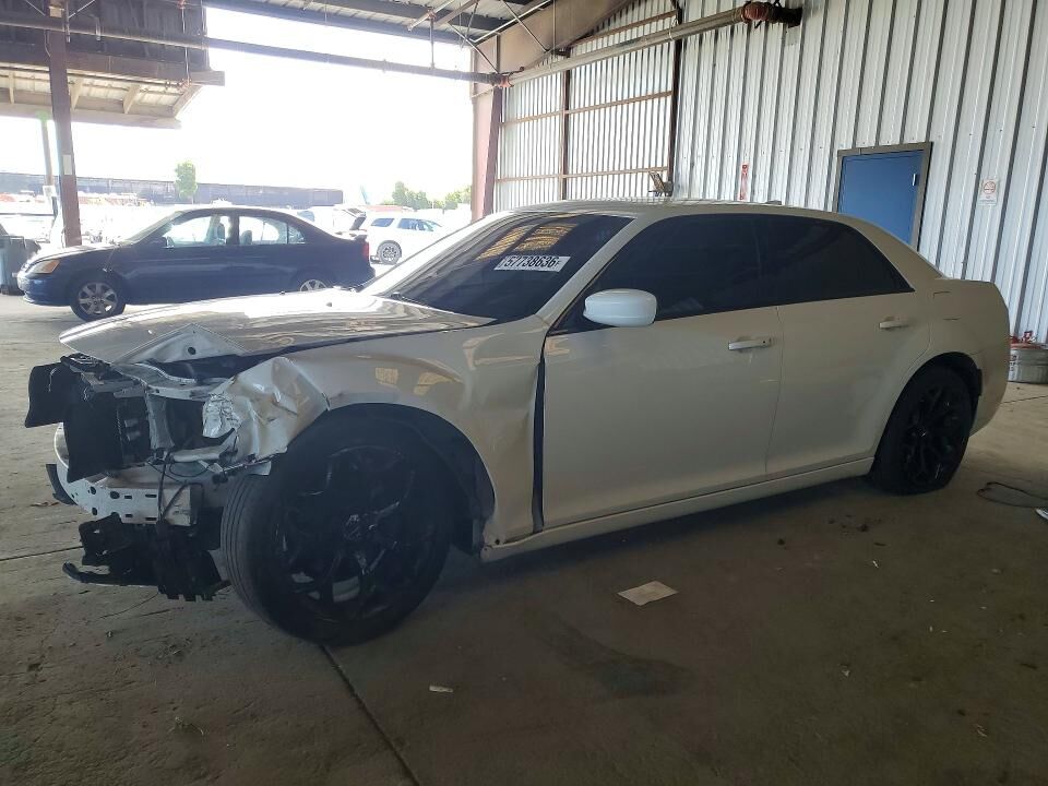 2016 CHRYSLER 300