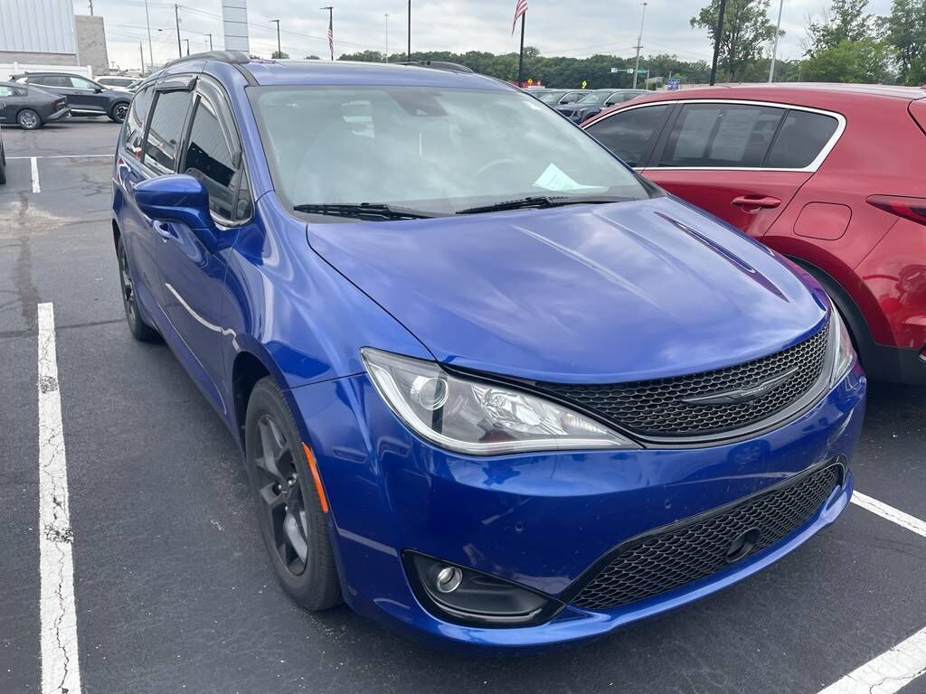 2020 CHRYSLER Pacifica