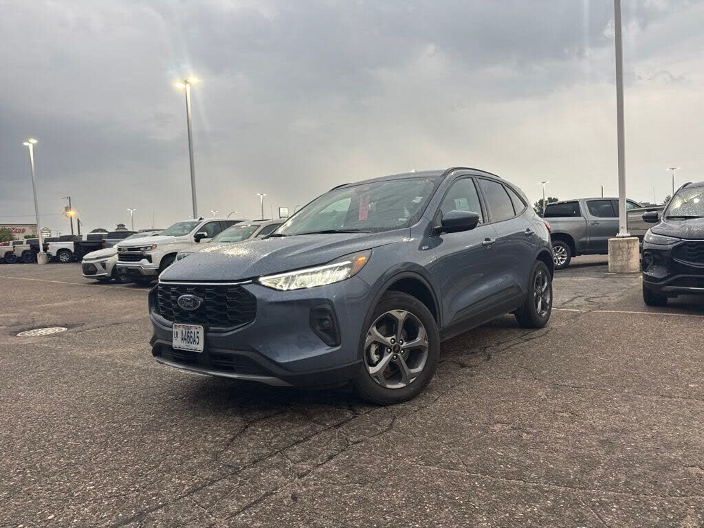 2025 FORD Escape