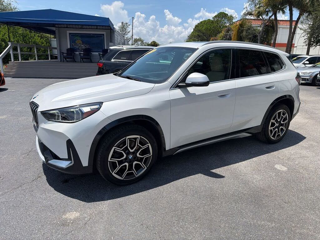 2023 BMW X1