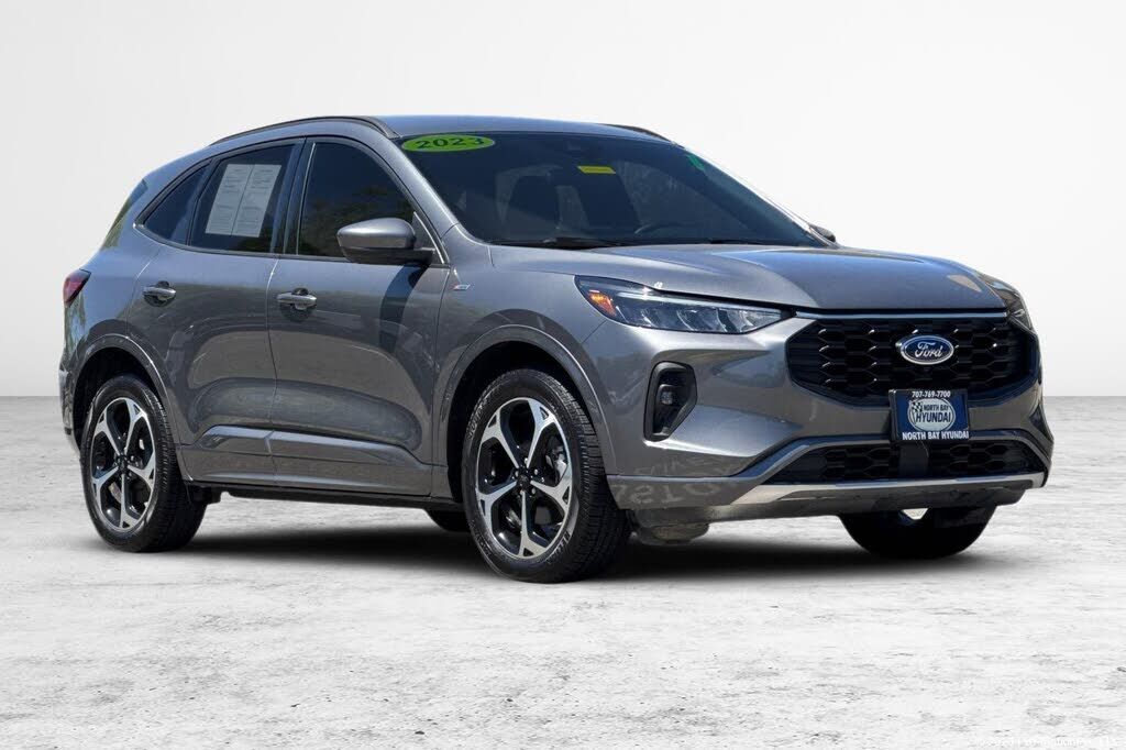 2023 FORD Escape