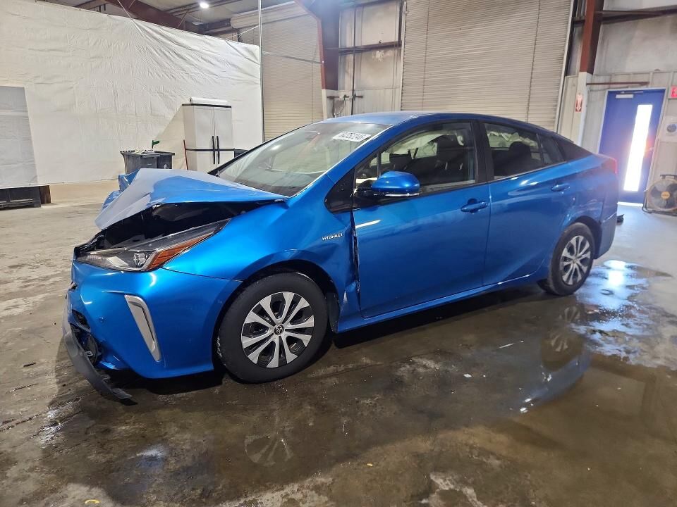 2019 TOYOTA PRIUS