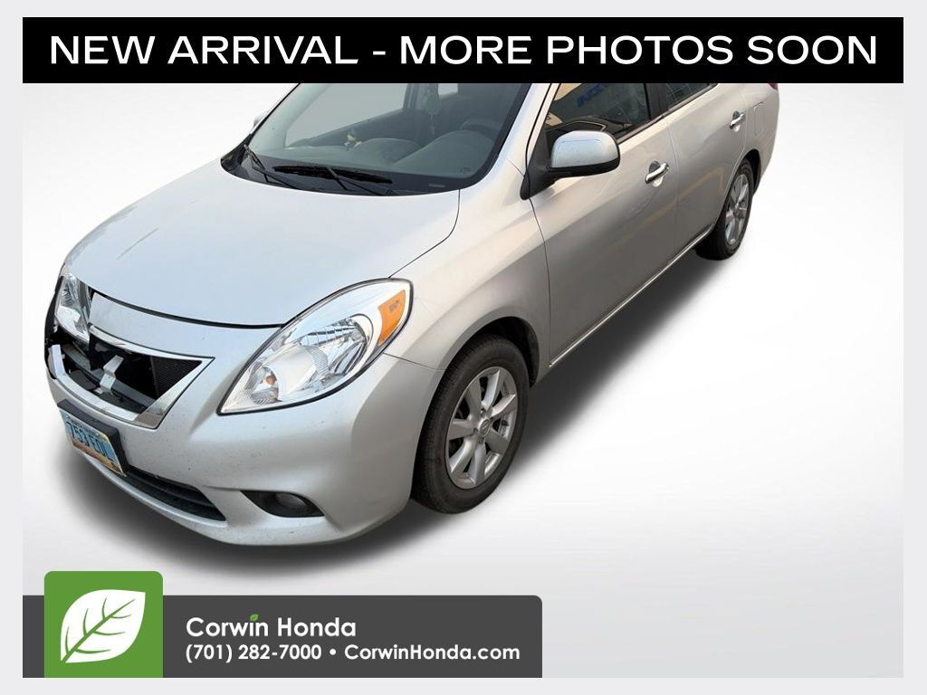 2013 NISSAN Versa