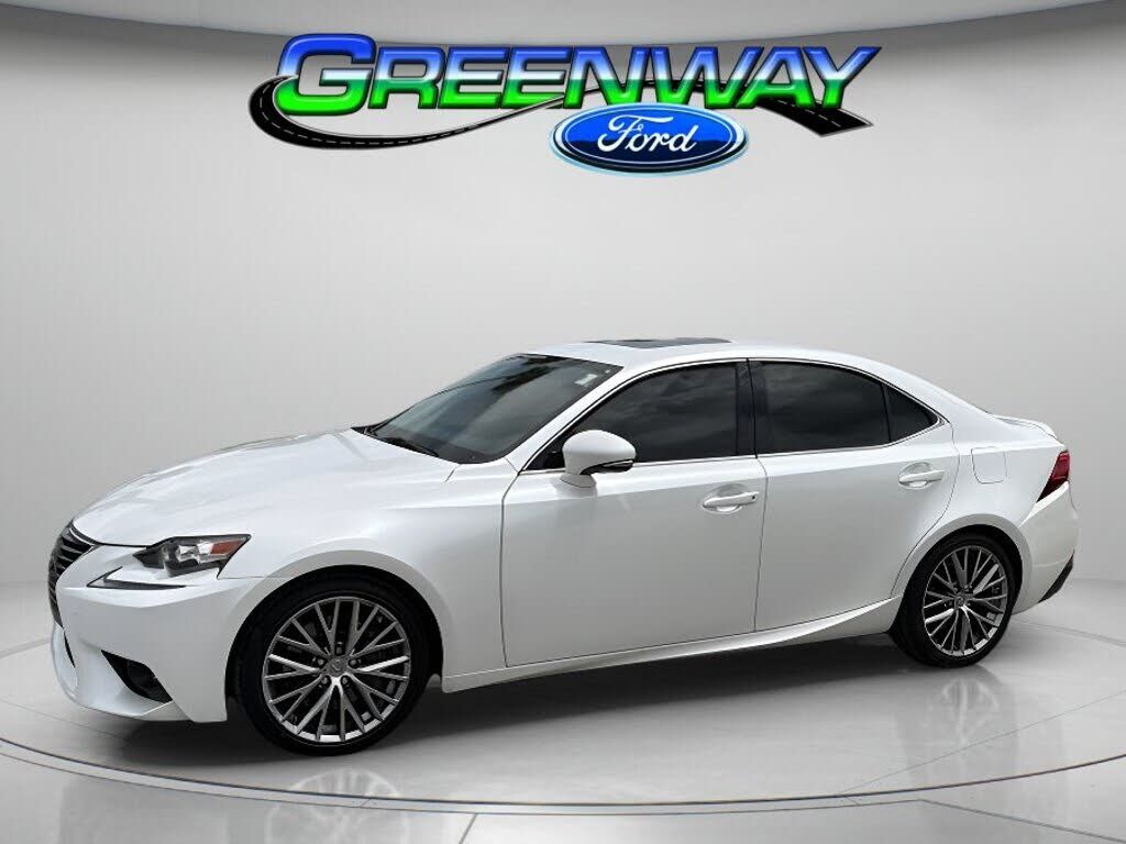 2016 LEXUS IS