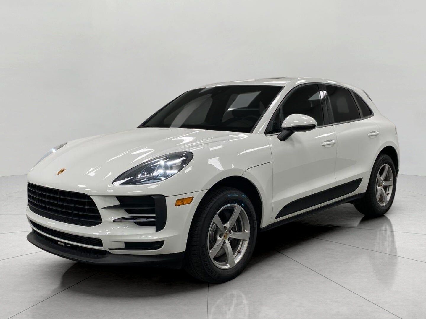 2021 PORSCHE Macan