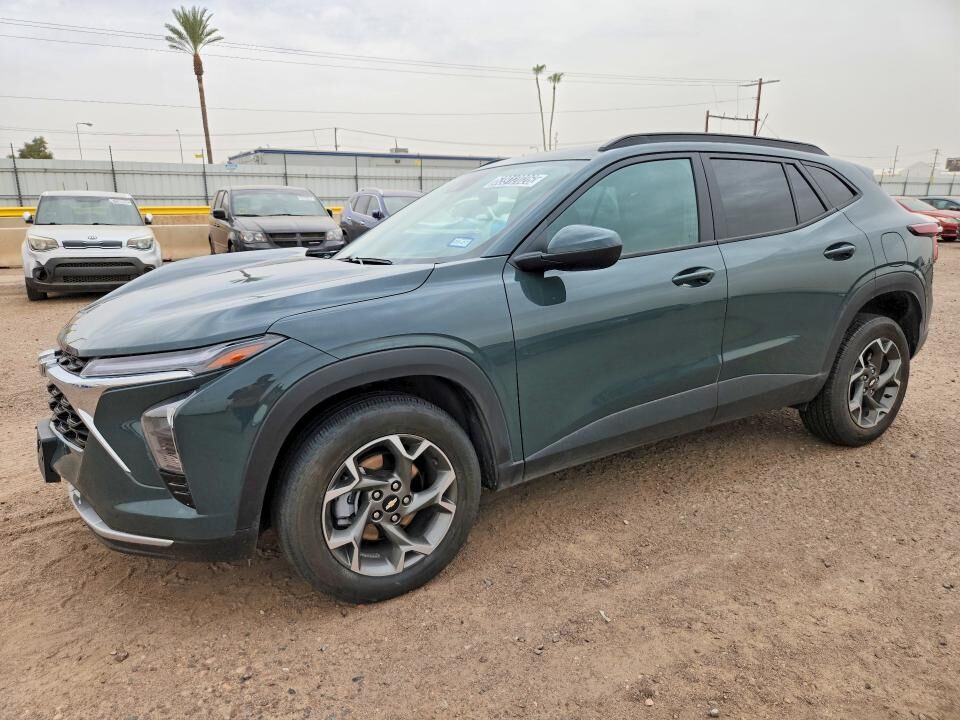 2025 CHEVROLET Trax