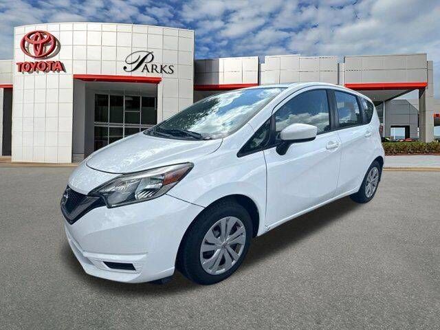 2017 NISSAN Versa