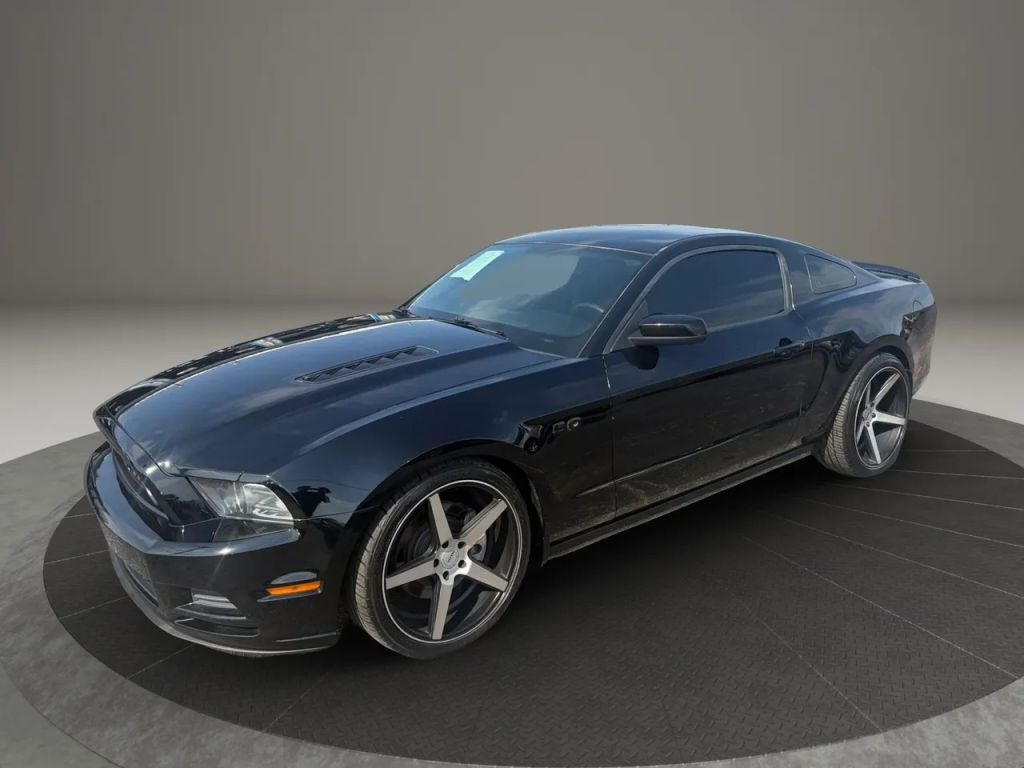 2013 FORD Mustang
