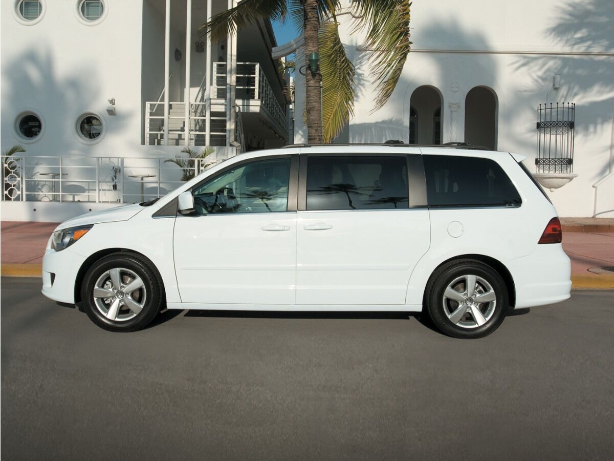 2009 VOLKSWAGEN Routan