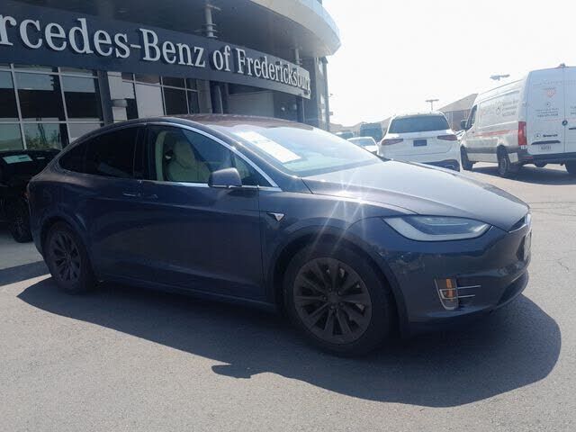 2019 TESLA Model X