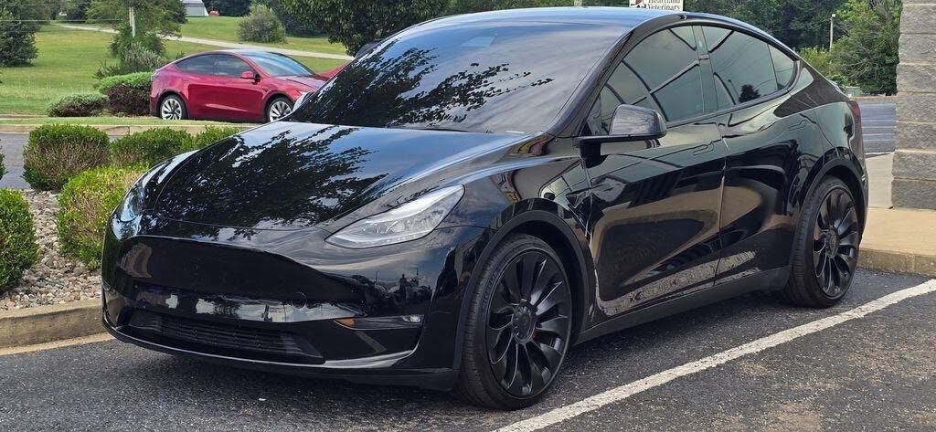 2022 TESLA Model Y