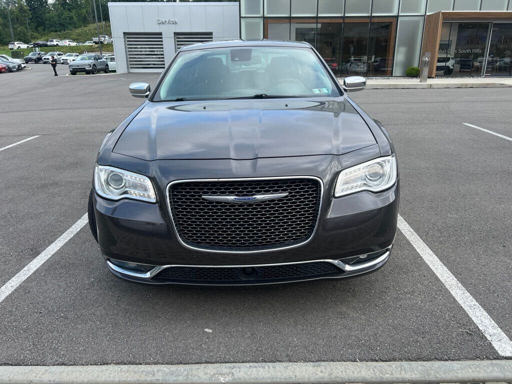 2018 CHRYSLER 300