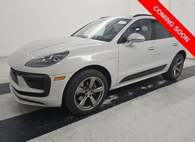 2023 PORSCHE Macan