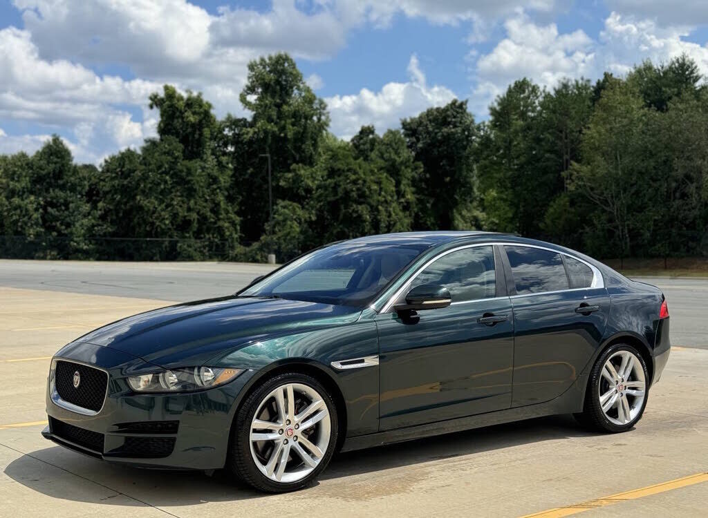 2017 JAGUAR XE