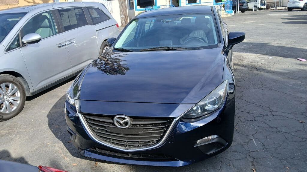 2016 MAZDA Mazda3