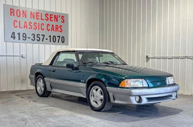 1992 FORD Mustang