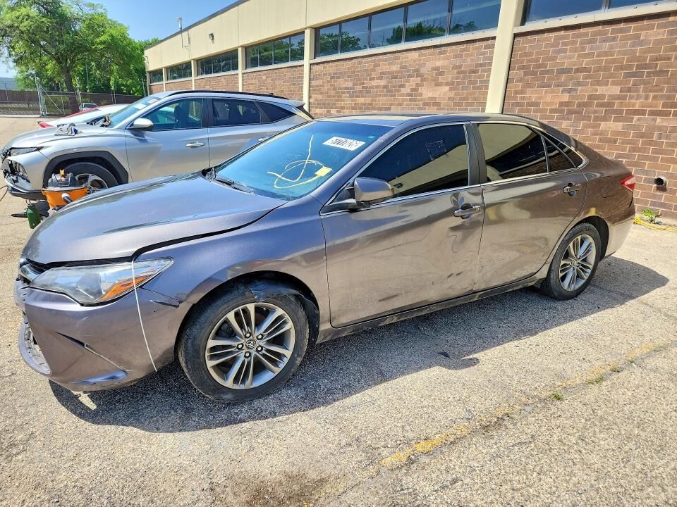 2017 TOYOTA Camry
