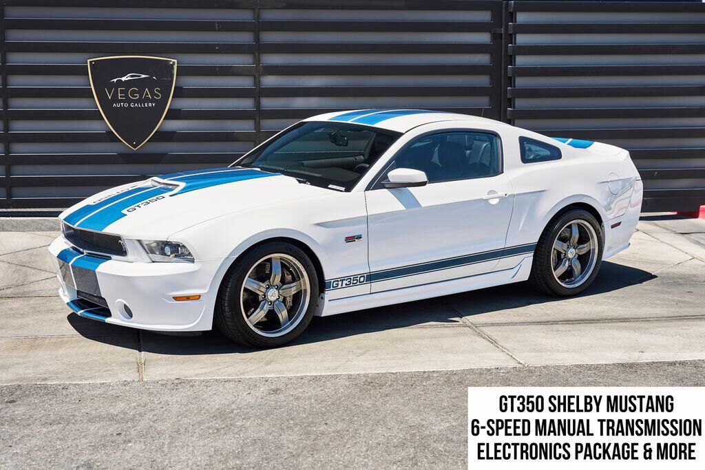 2011 FORD Mustang
