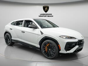2026 LAMBORGHINI URUS