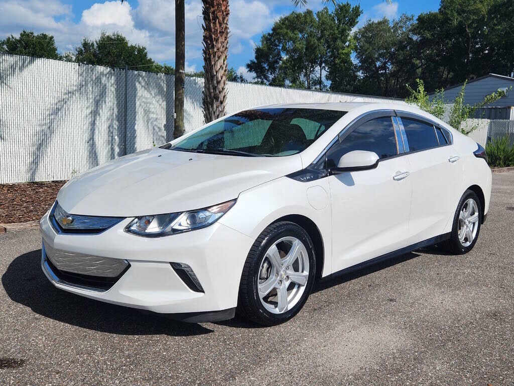 2017 CHEVROLET Volt