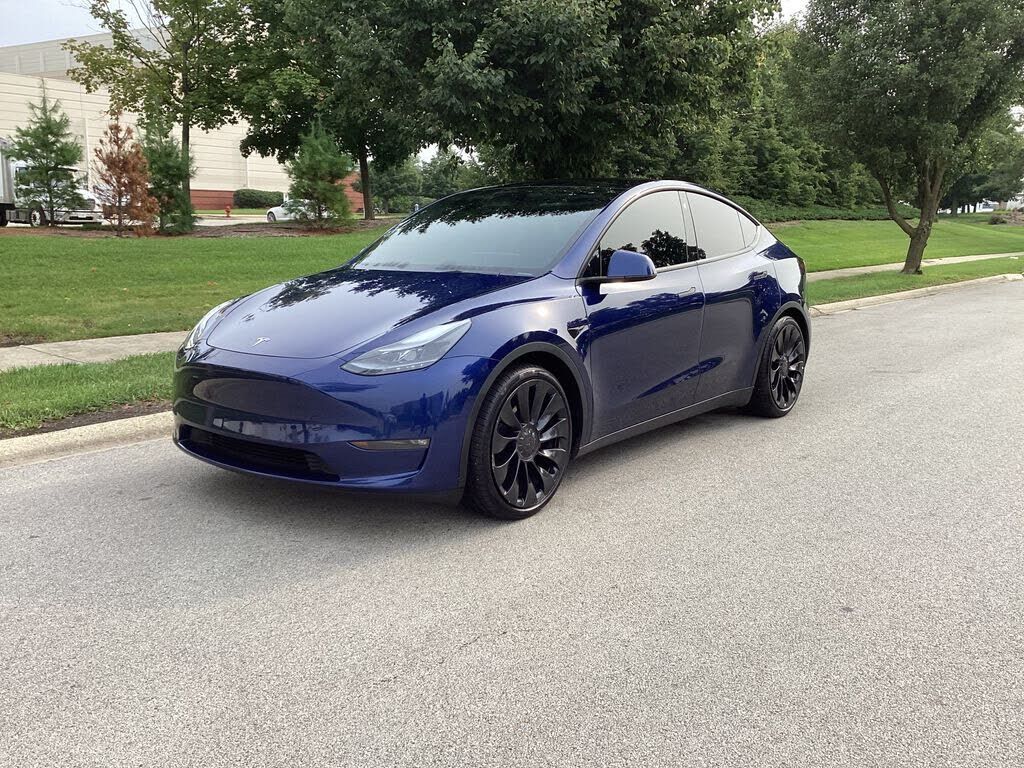 2023 TESLA Model Y