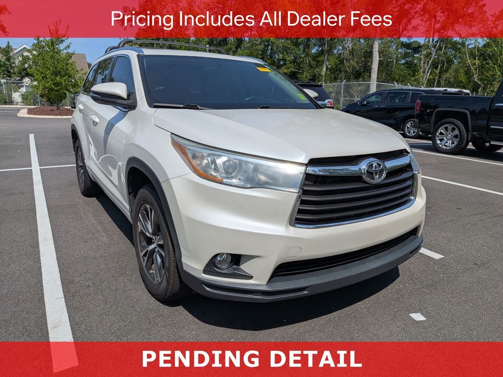 2016 TOYOTA Highlander
