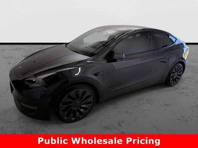 2025 TESLA Model Y