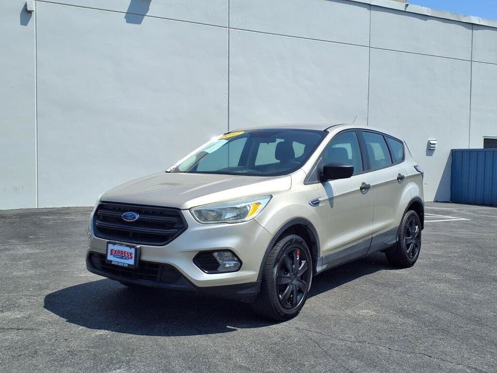 2017 FORD Escape