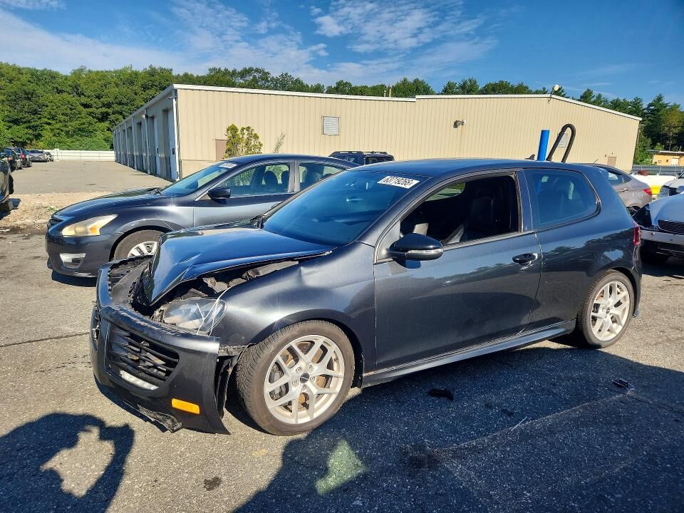 2013 VOLKSWAGEN Golf R