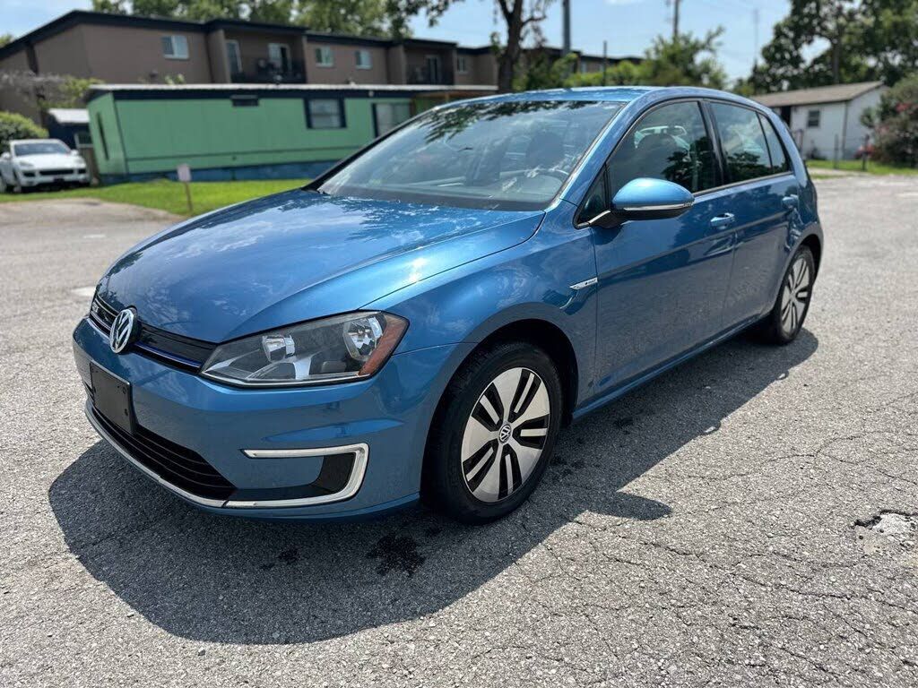 2016 VOLKSWAGEN e-Golf
