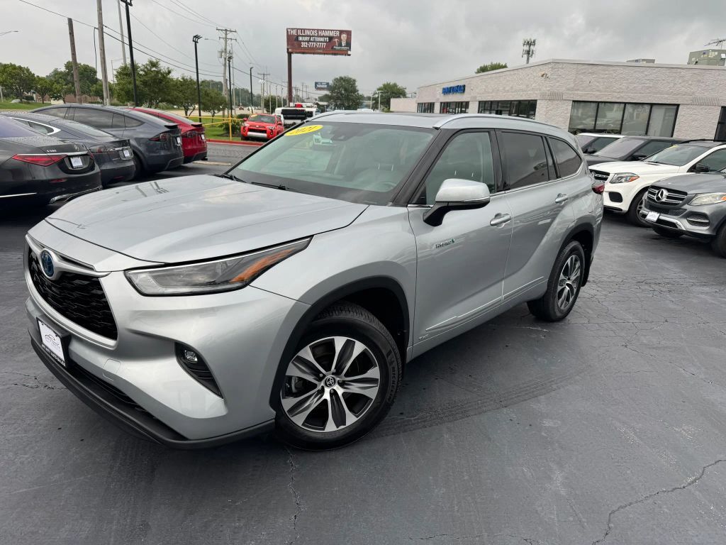 2021 TOYOTA Highlander