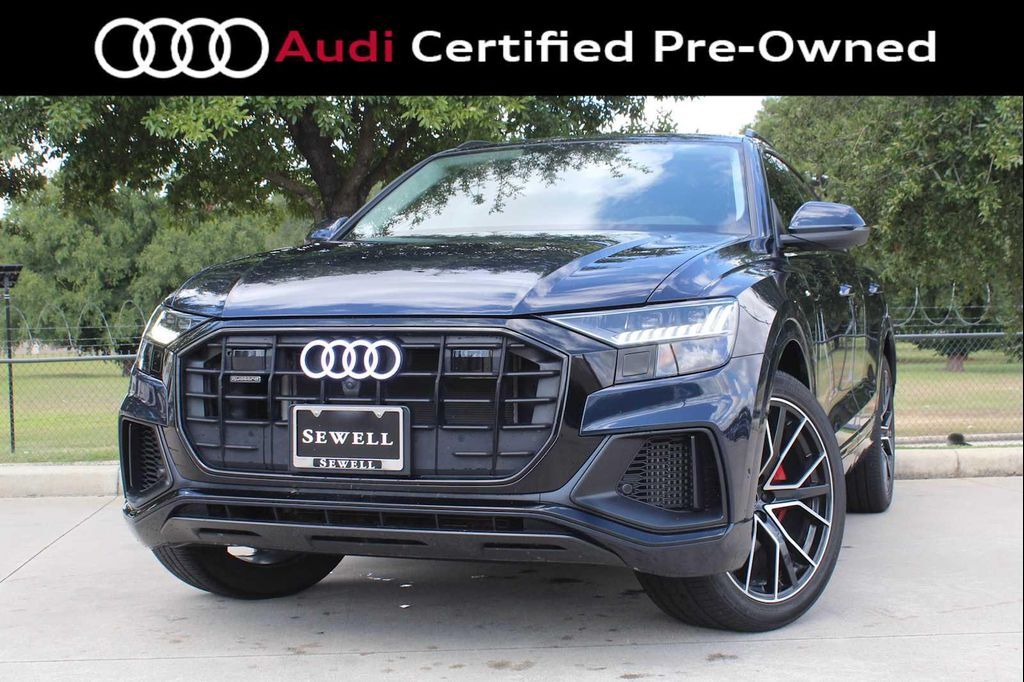 2023 AUDI Q8