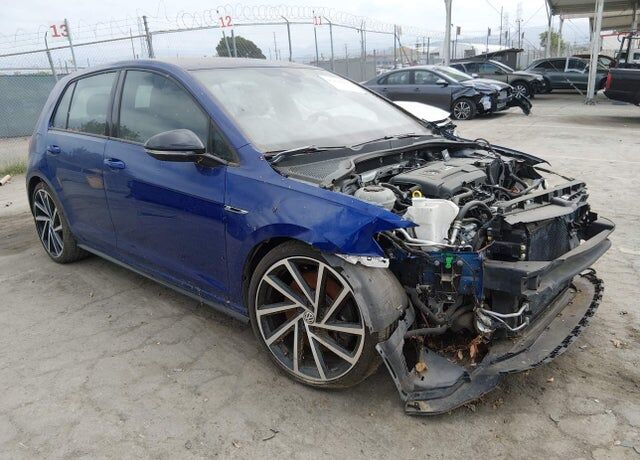 2018 VOLKSWAGEN Golf R