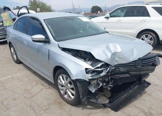2013 VOLKSWAGEN Jetta