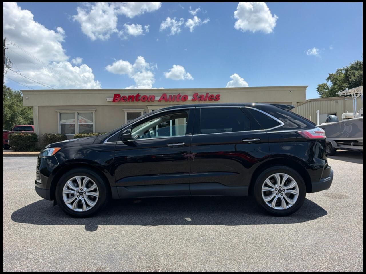 2023 FORD Edge