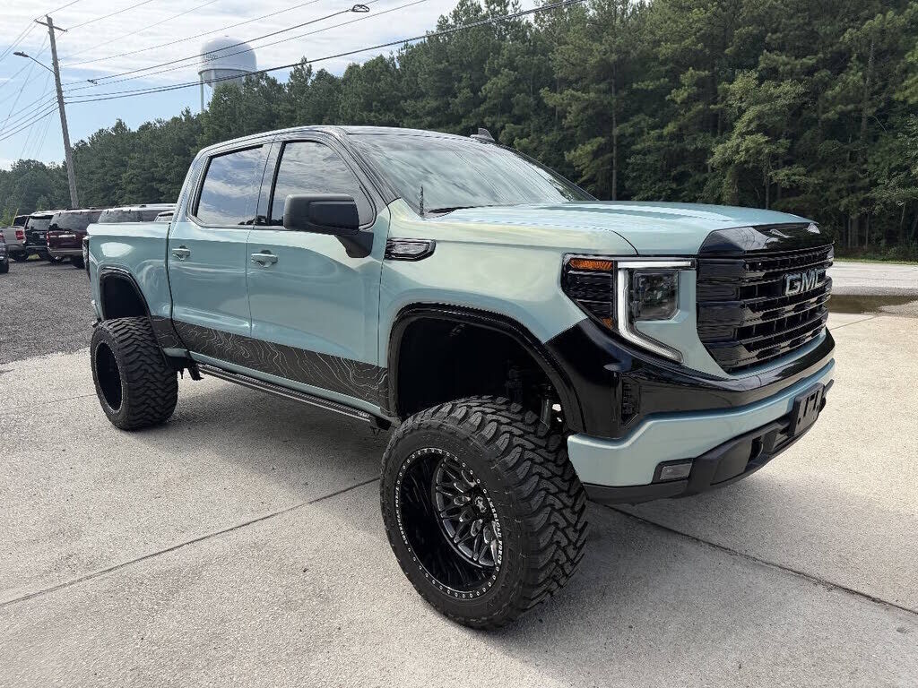 2024 GMC Sierra