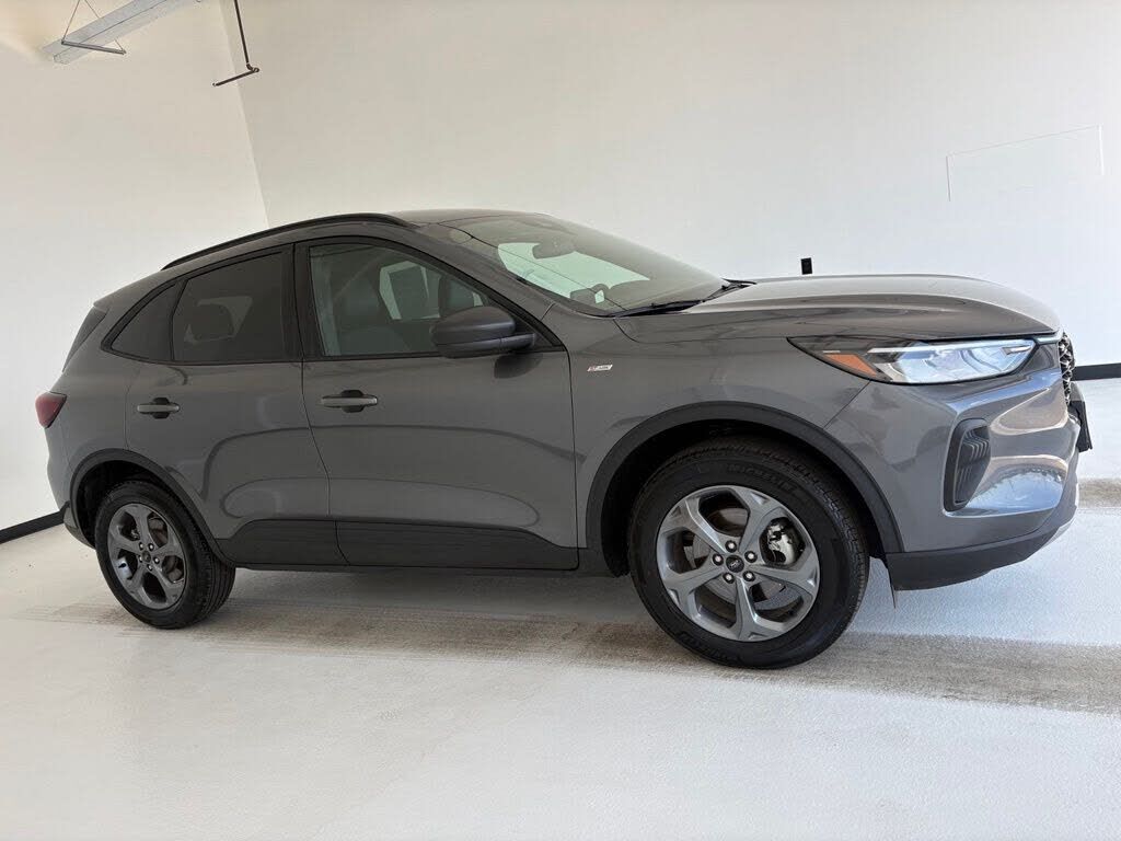 2025 FORD Escape