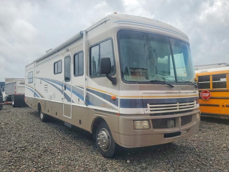 2004 WORKHORSE W22